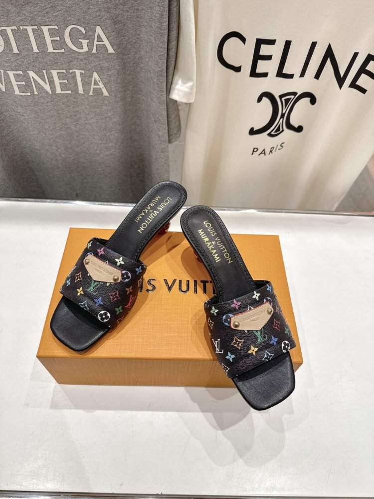 Босоножки фото 2