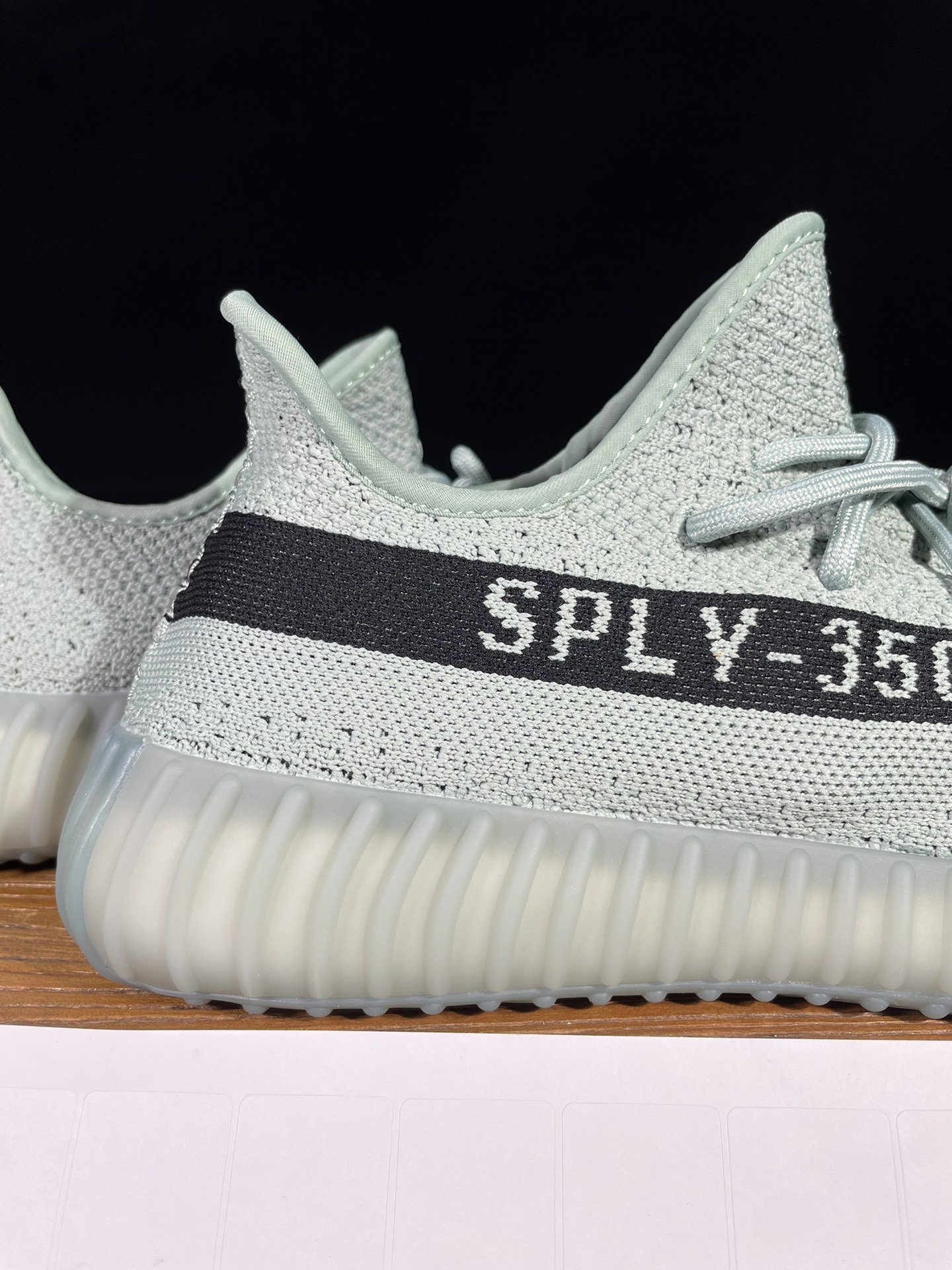 Кроссовки Yeezy 350 V2 HQ2060 фото 5