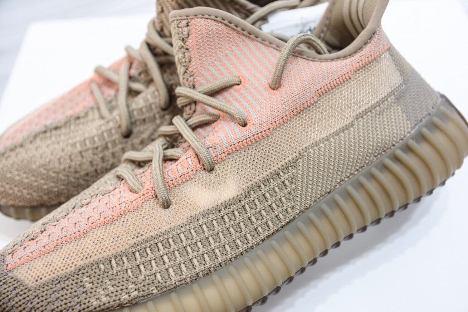 Sneakers Yeezy Boost 350 V2 Sand Taupe - FZ5240 фото 8