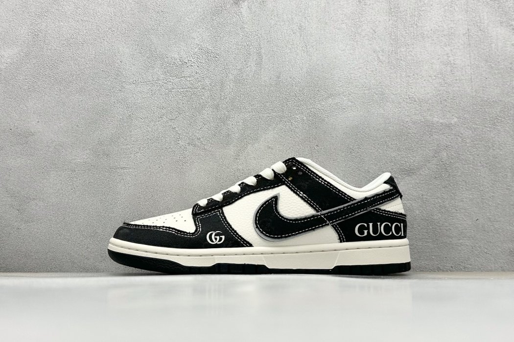 Кроссовки Nike SB Dunk Low x GUCCI