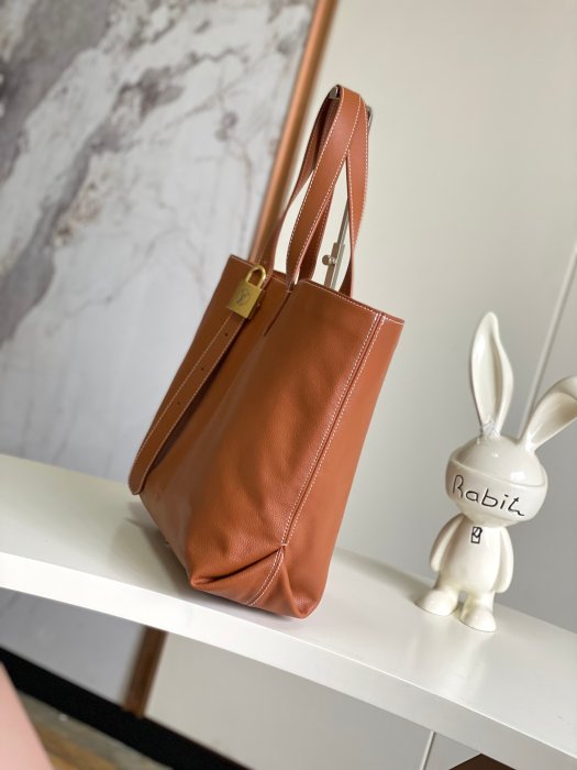 Сумка женская Low Key Hobo 47 см фото 2