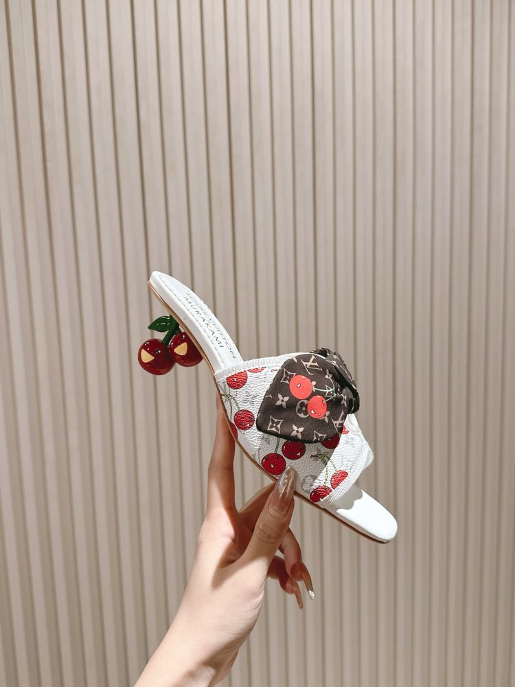 Босоніжки фото 7