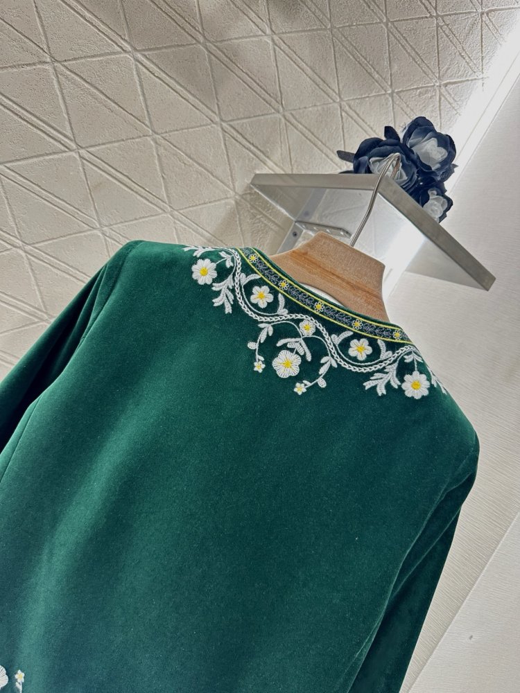 Пиджак бархатный женский фото 4