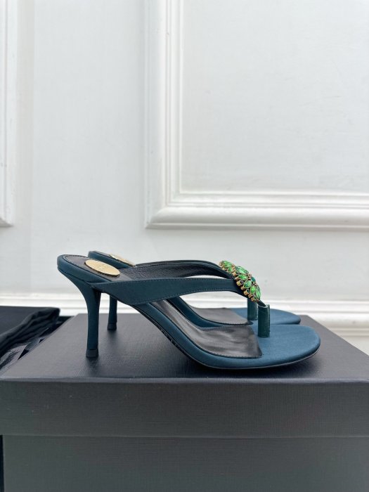 Босоножки фото 2