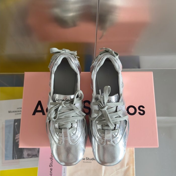 Кросівки фото 7