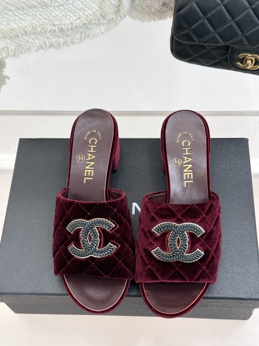 Босоножки фото 4