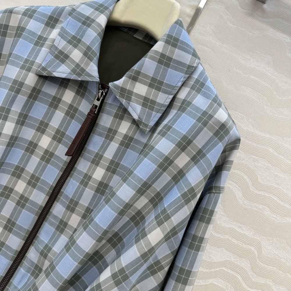 Куртка женская фото 3