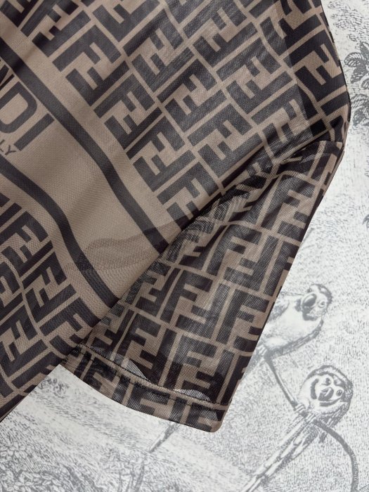 Футболка женская фото 5