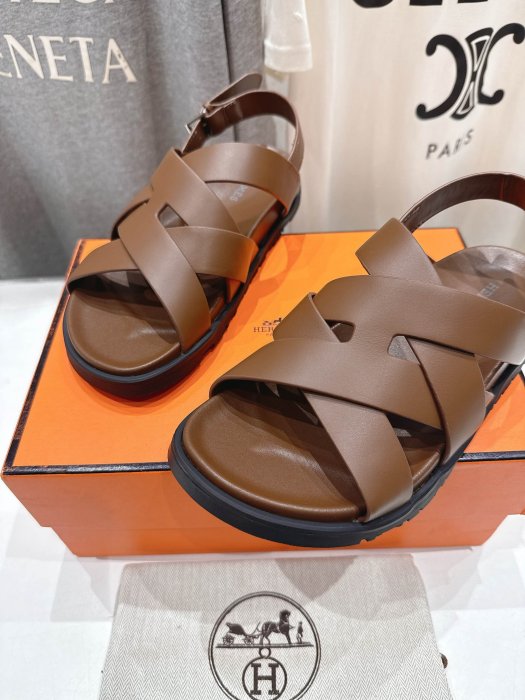 Сандалі жіночі фото 8