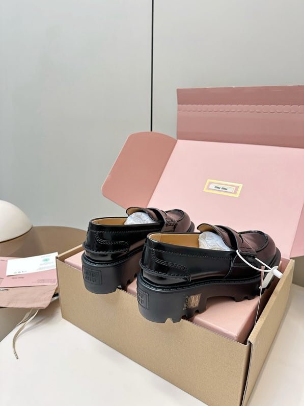 Лоферы женские на платформе фото 4