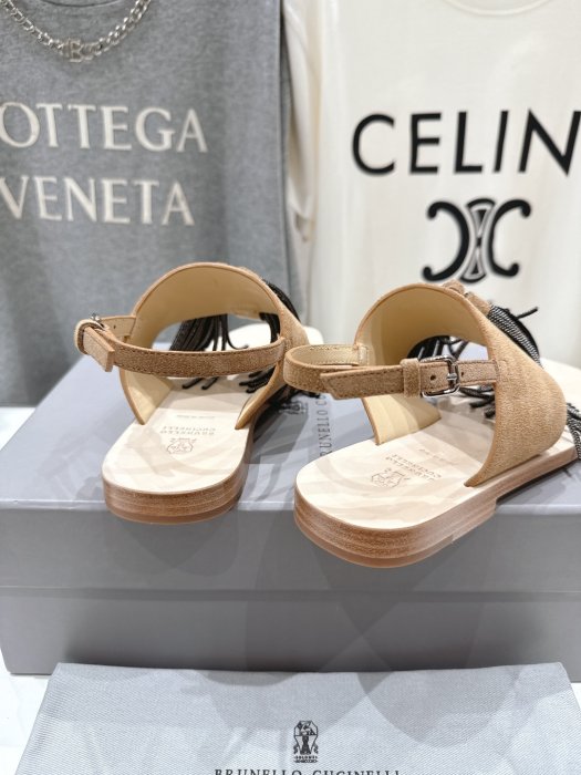 Сандалі жіночі фото 8