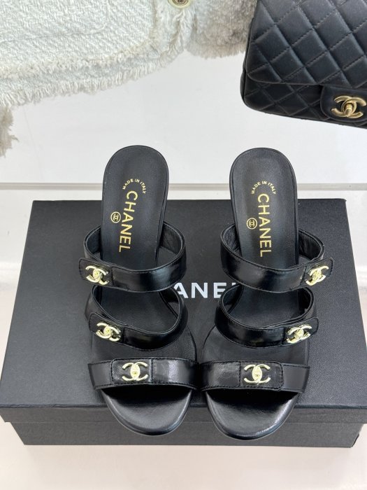 Босоножки фото 4