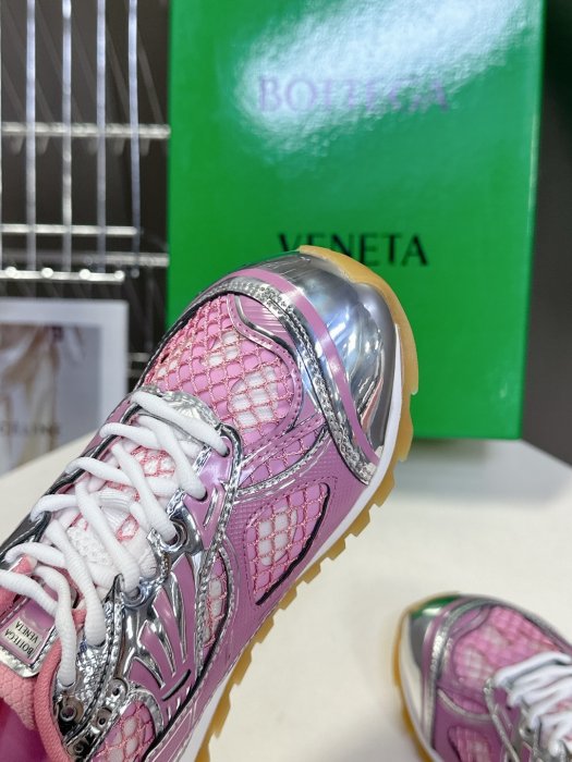 Кросівки фото 8