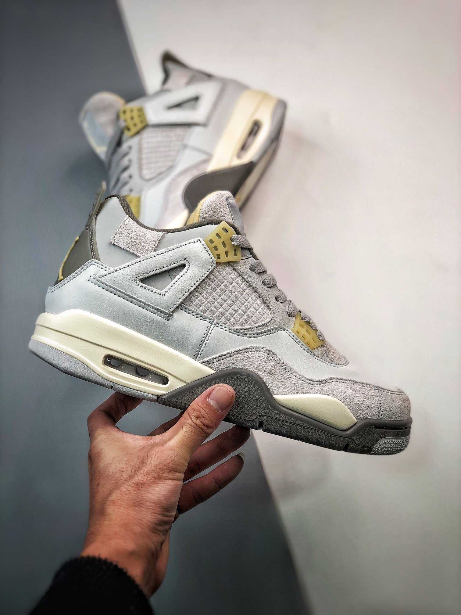 Кроссовки Air Jordan 4 Retro SE Craft DV3742-021 фото 4