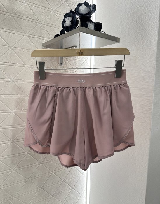 Шорты женские