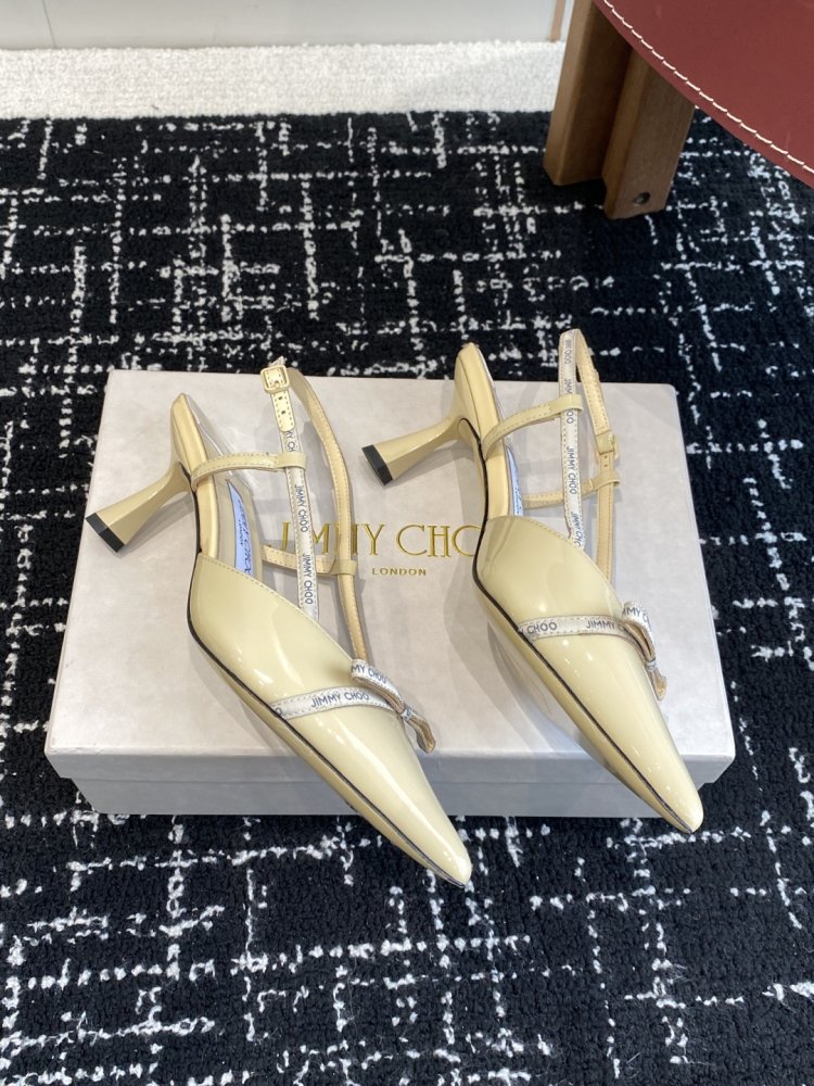 Босоножки фото 5