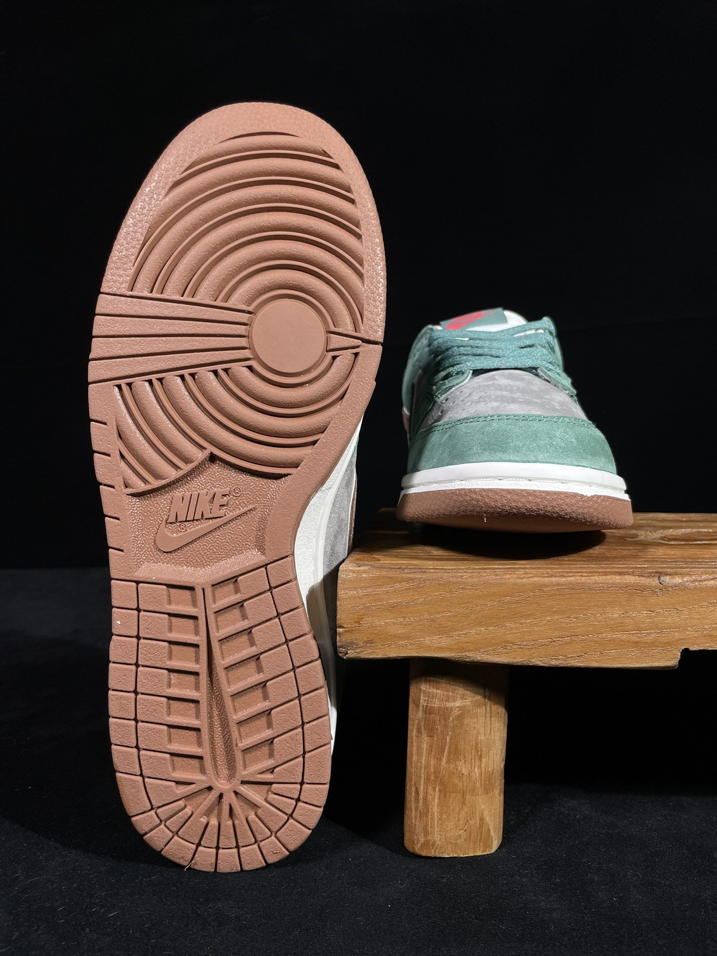 Кросівки Otomo Katsuhiro x NK SB Dunk Low Steamboy OST ST1391-203 фото 3