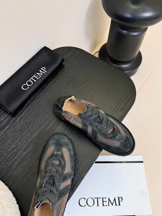 Кросівки фото 4