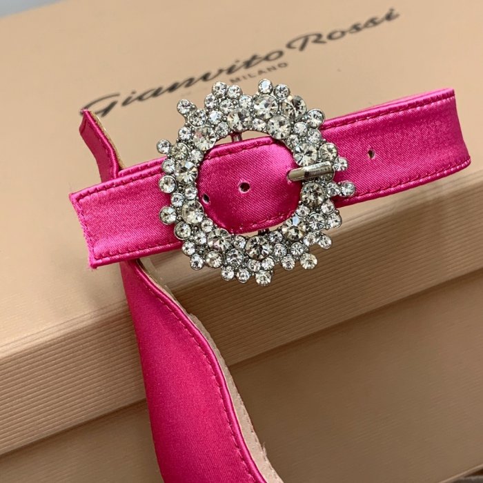 Босоножки фото 8