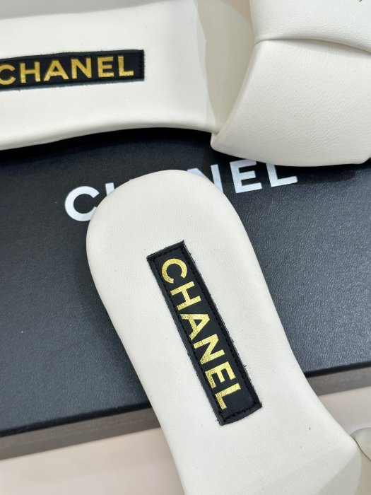 Шлепанцы фото 7