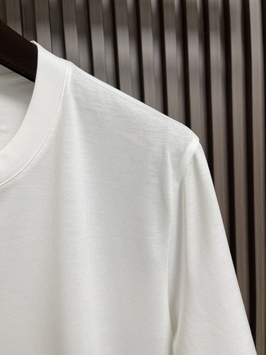 T-shirt men's фото 4