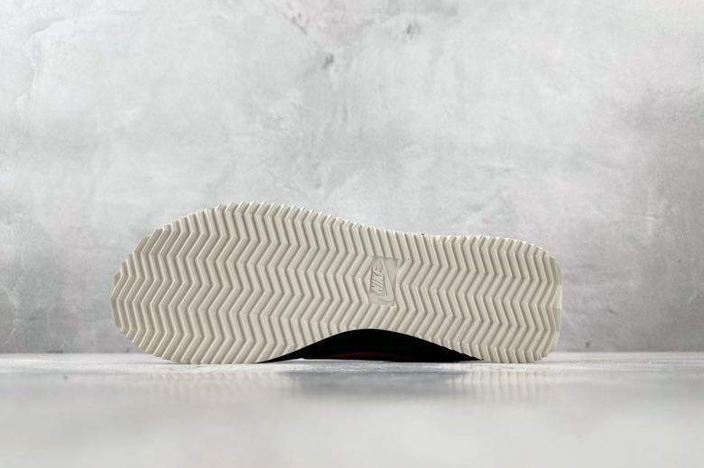 Кроссовки Nike Classic Cortez фото 6