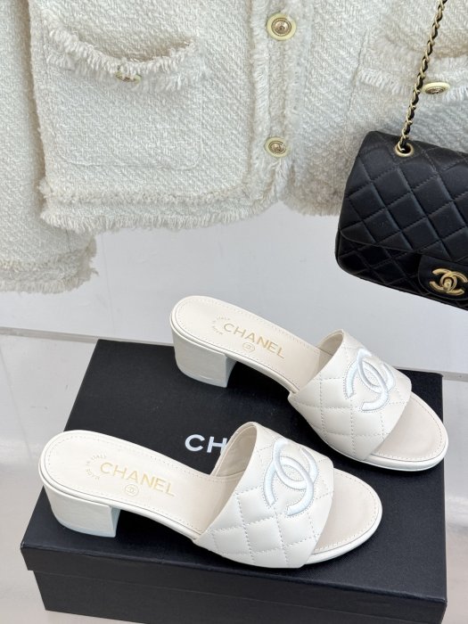 Босоножки фото 3