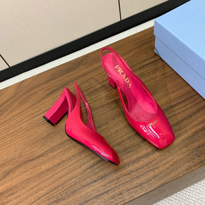 Босоножки фото 2