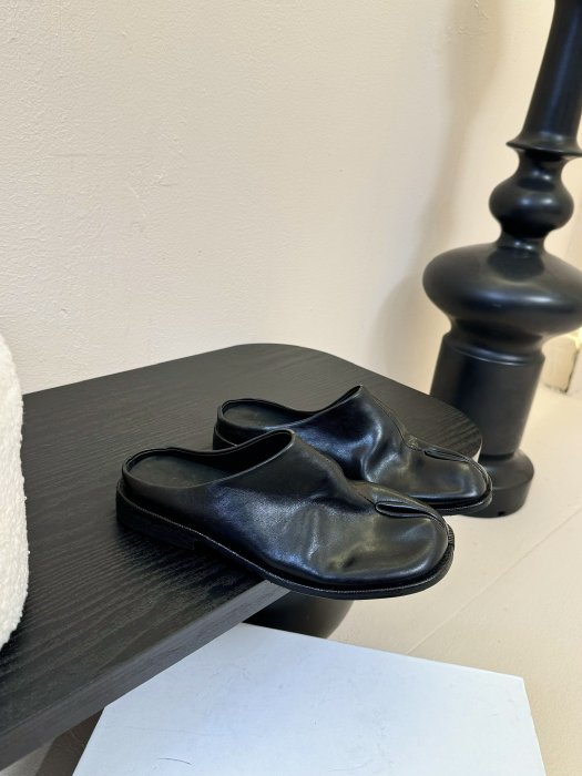 Мюли с раздвоенным носком фото 2