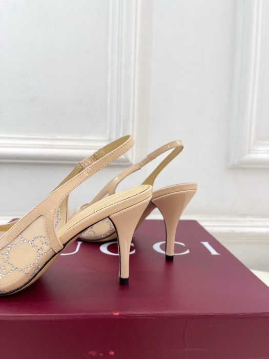 Босоножки фото 8