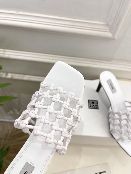 Босоножки фото 7