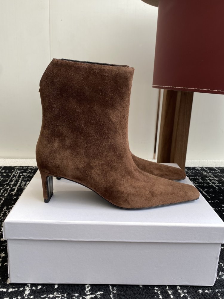 Boots women's фото 2