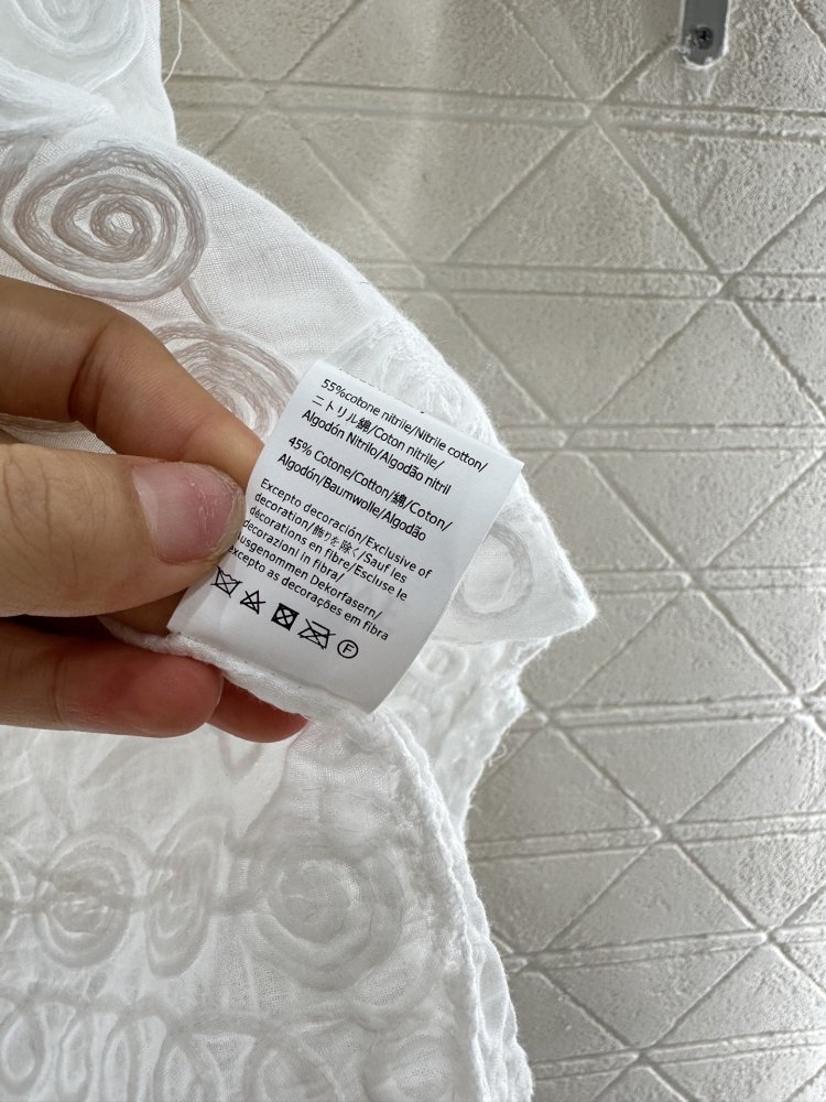 Футболка жіноча фото 6