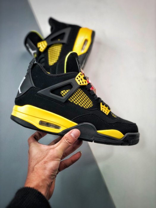 Кроссовки Air Jordan 4 Retro - размер 45 фото 6