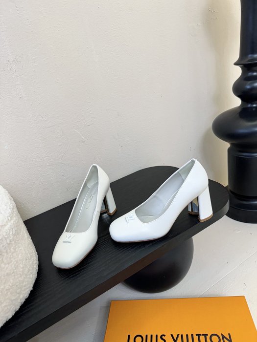 Туфли женские фото 3