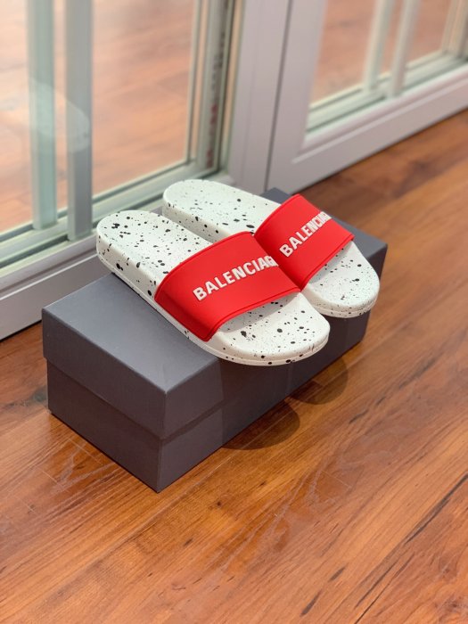 Шлепанцы фото 4