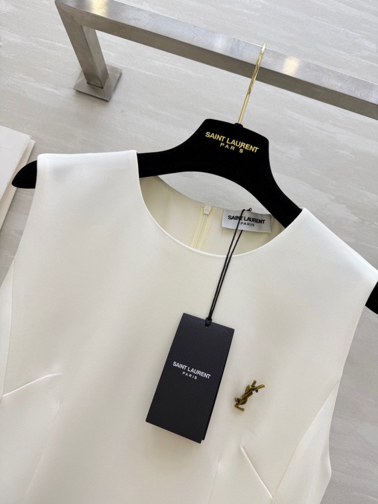 Плаття, Сукня з приталеним ліфом в стилі Хепберн фото 3