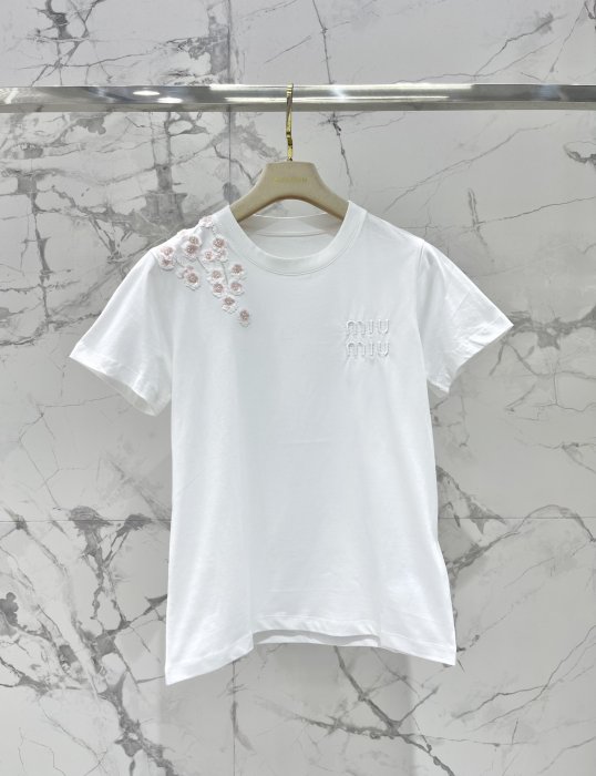 Футболка женская