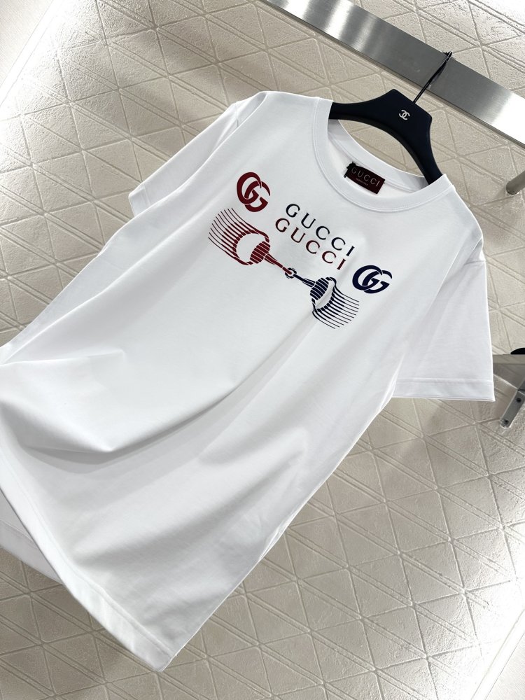 T-shirt women's фото 6