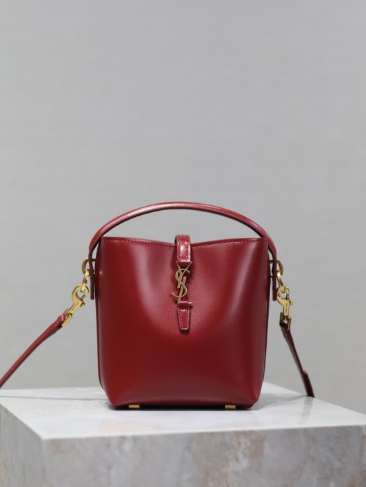 A bag women's LE 37