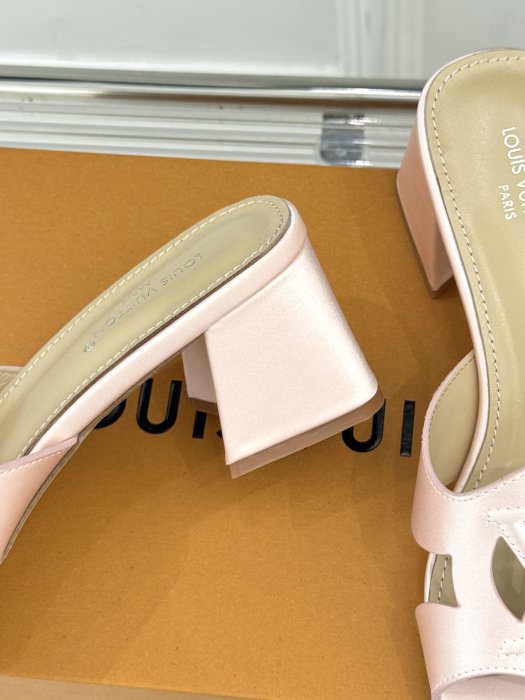 Босоножки фото 6