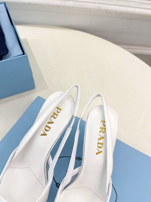 Босоніжки фото 9