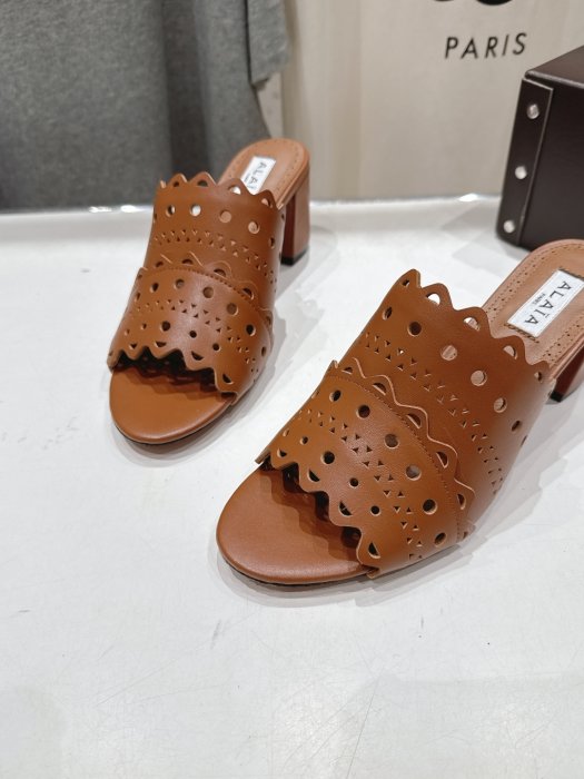 Босоножки фото 7