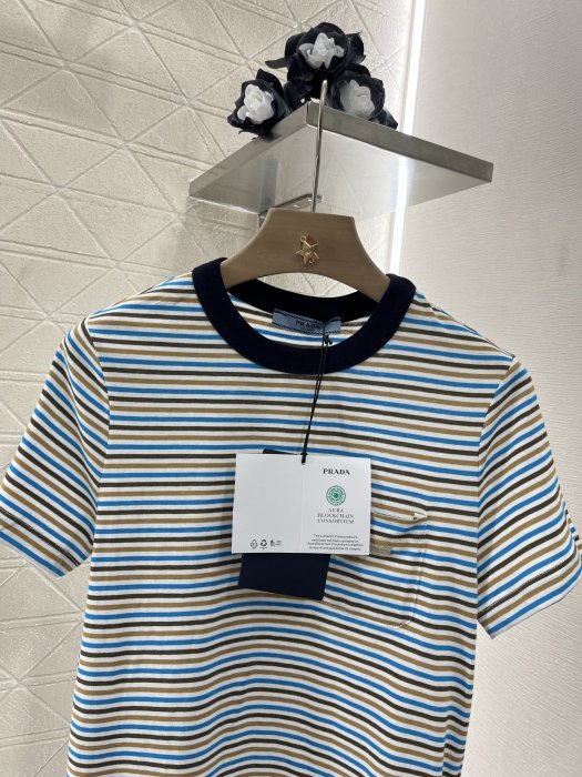 Футболка женская фото 3