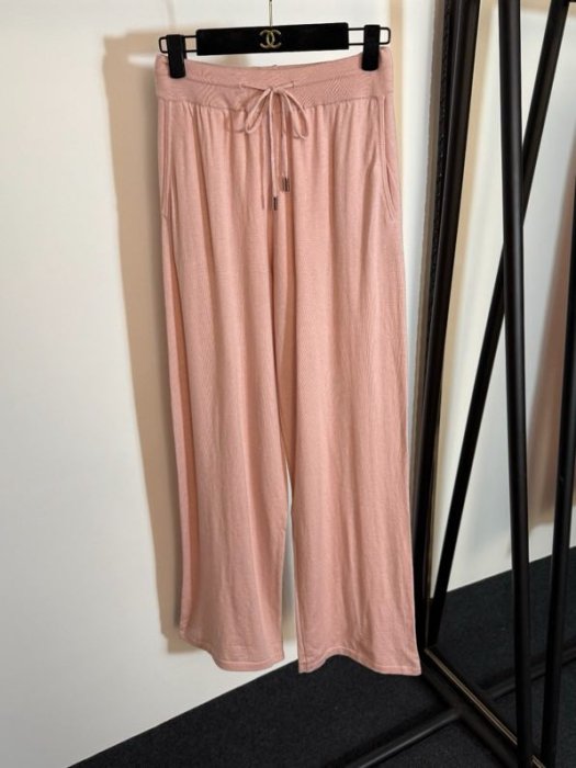 Костюм женский фото 4