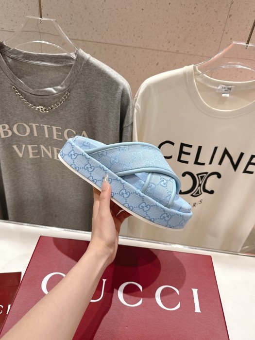 Шлепанцы фото 4