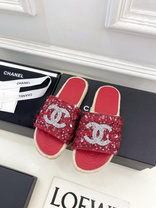 Шлепанцы женские фото 4