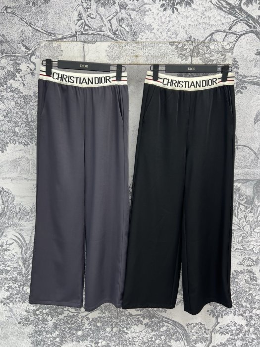 Штани жіночі