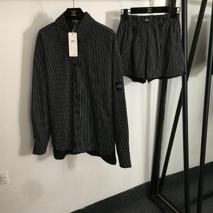 Костюм женский фото 4