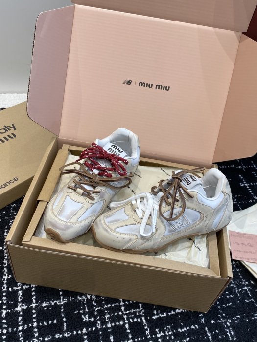 Кроссовки MIU MIU х NEW BALANCE 530 фото 3